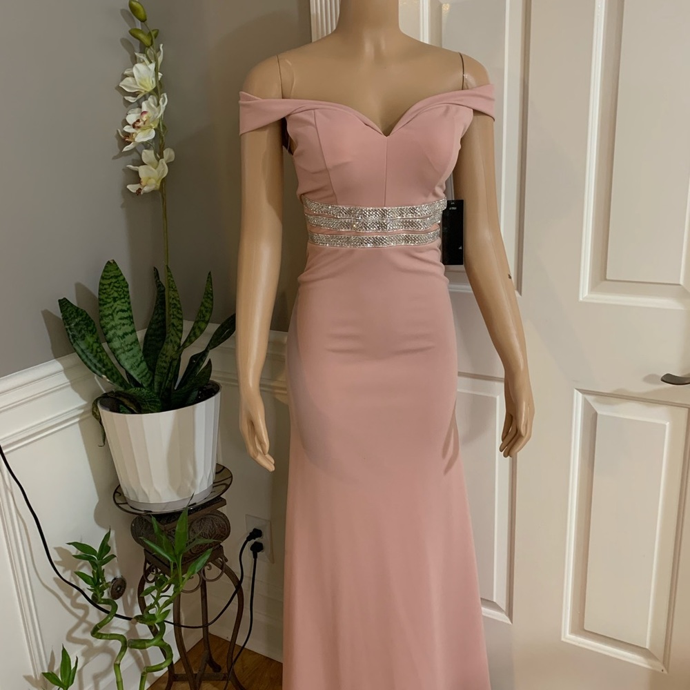 Women’s junior off shoulder dirty pink dress